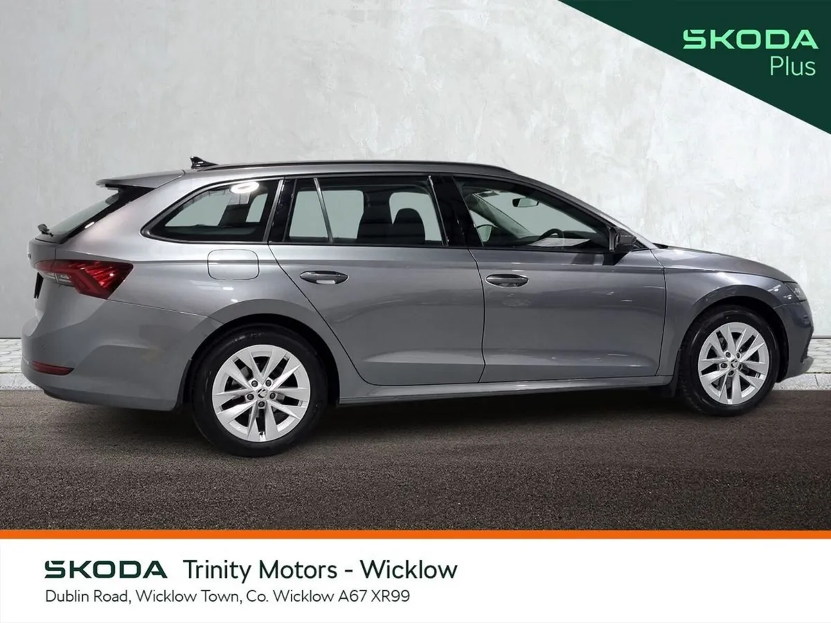 Skoda Octavia Estate, Diesel, 2024, Grey