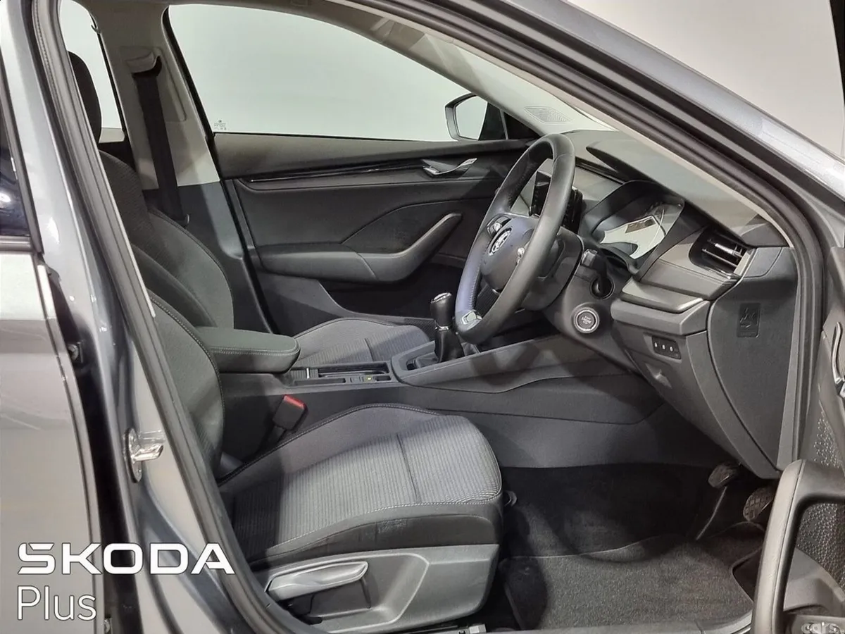 Skoda Octavia Estate, Diesel, 2024, Grey