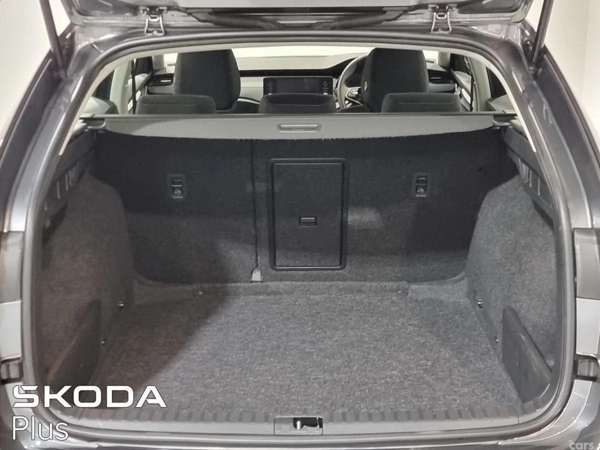 Skoda Octavia Estate, Diesel, 2024, Grey