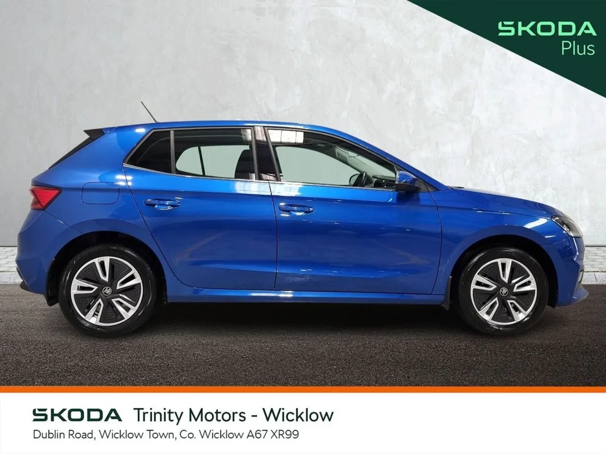 Skoda Fabia Hatchback, Petrol, 2023, Blue