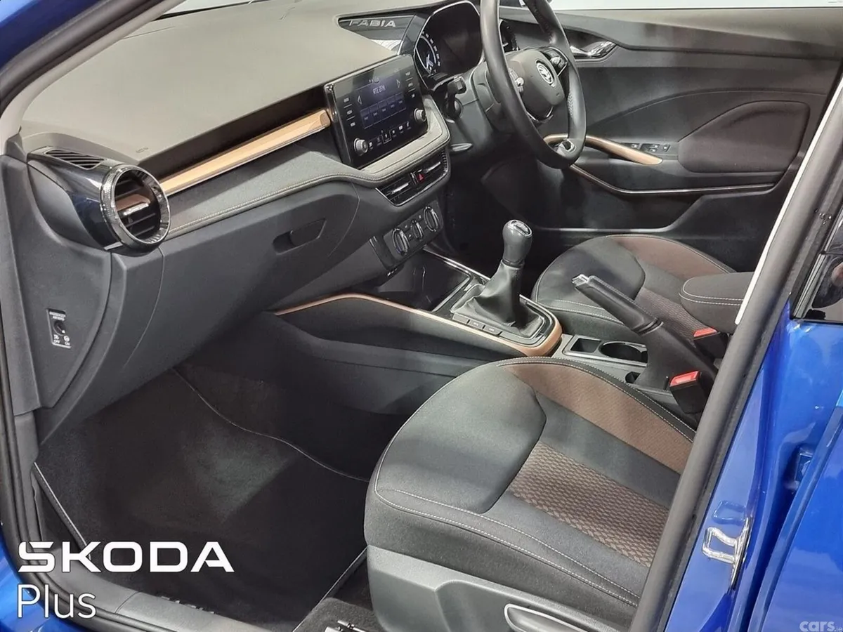 Skoda Fabia Hatchback, Petrol, 2023, Blue