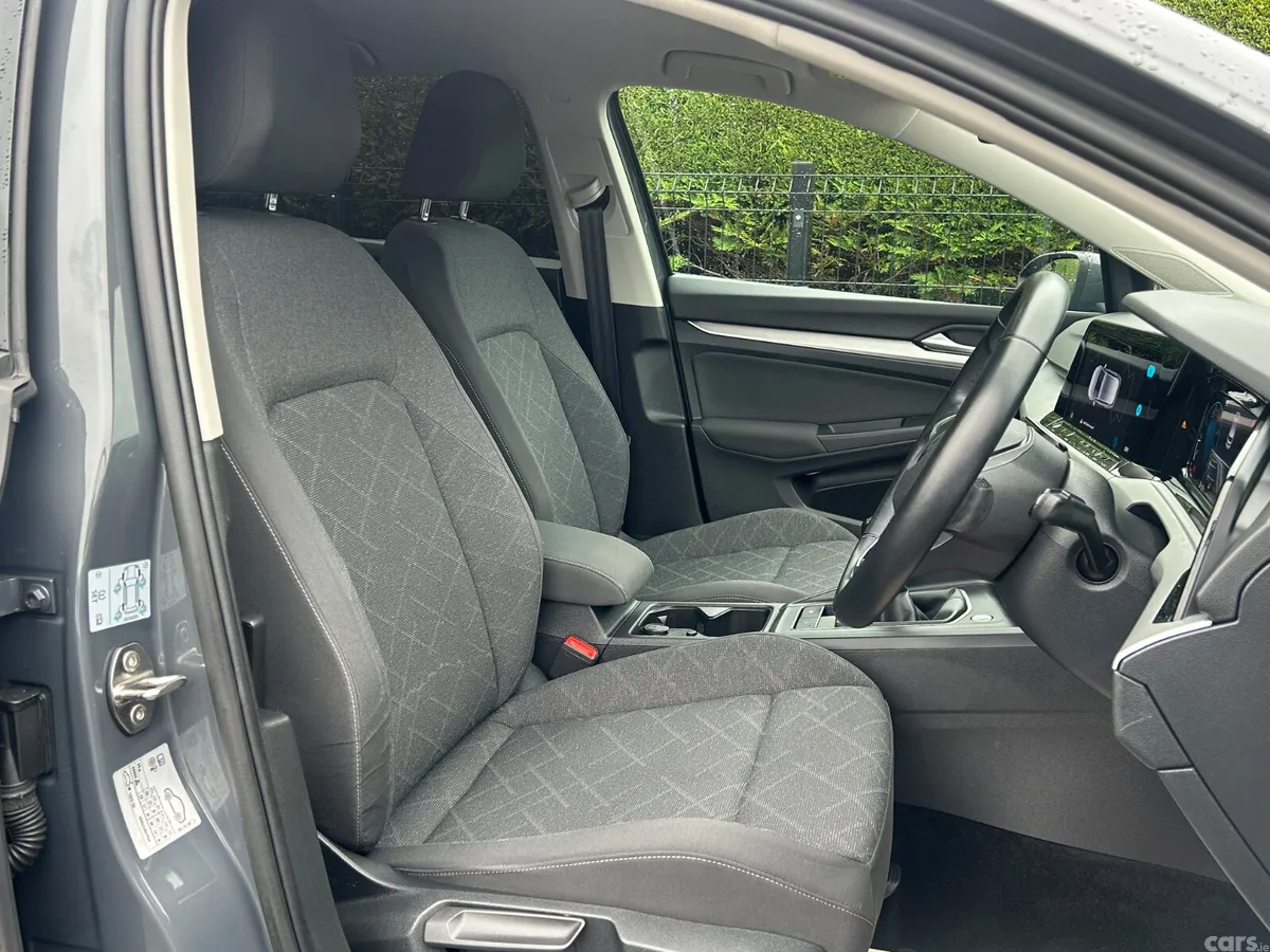 Volkswagen Golf Hatchback, Petrol, 2023, Grey