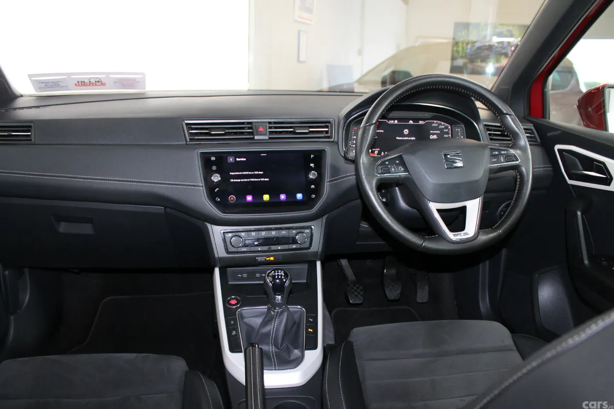 SEAT Arona SUV, Petrol, 2021, Red