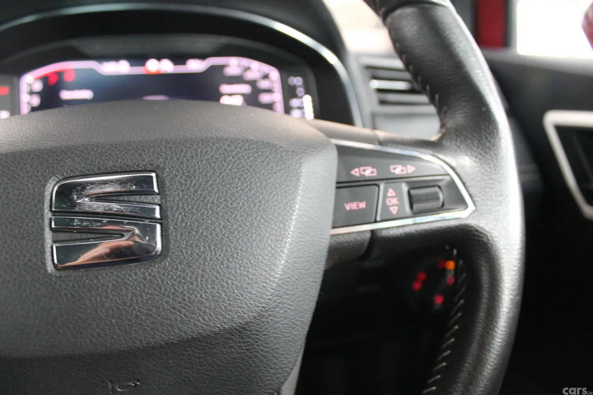 SEAT Arona SUV, Petrol, 2021, Red