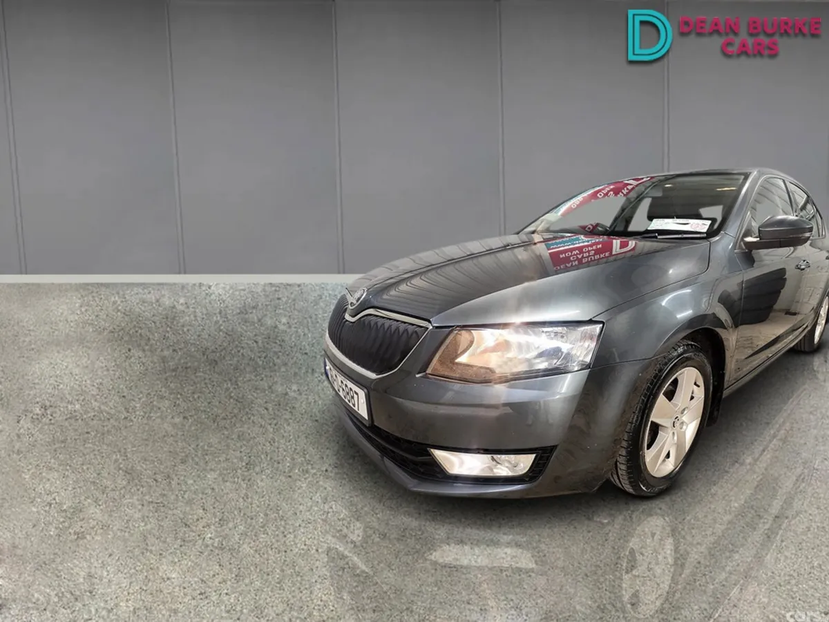 Skoda Octavia Saloon, Diesel, 2016, Grey