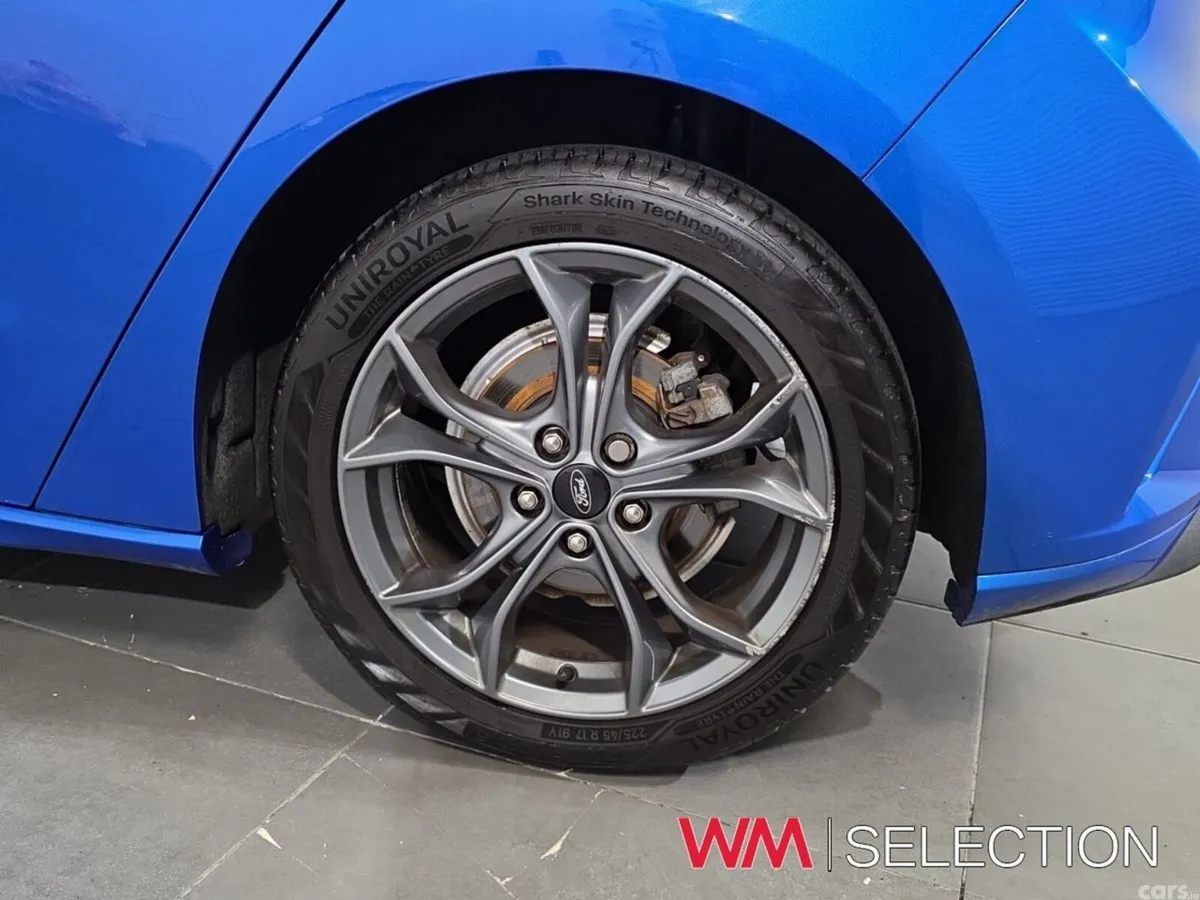 Ford Focus Hatchback, Petrol, 2020, Blue