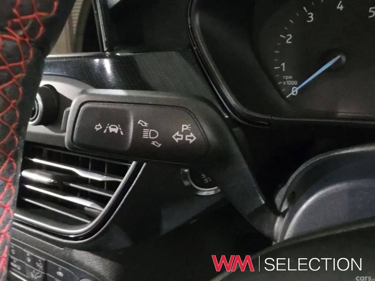 Ford Focus Hatchback, Petrol, 2020, Blue