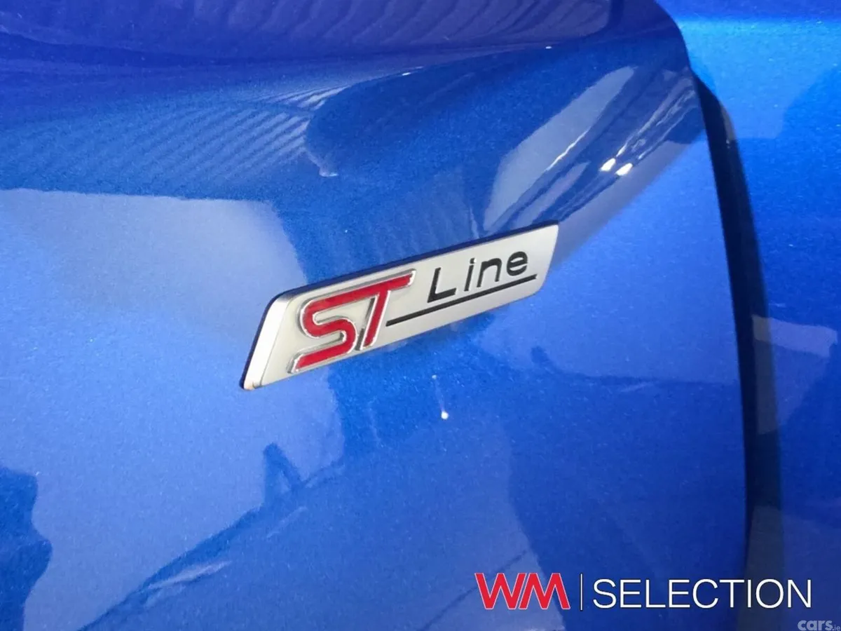 Ford Focus Hatchback, Petrol, 2020, Blue