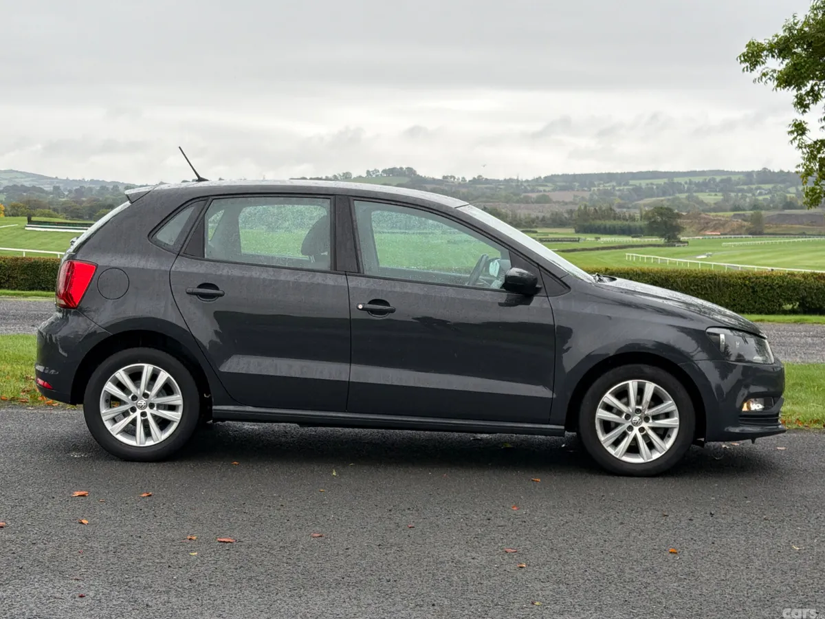 Volkswagen Polo Hatchback, Petrol, 2017, Grey