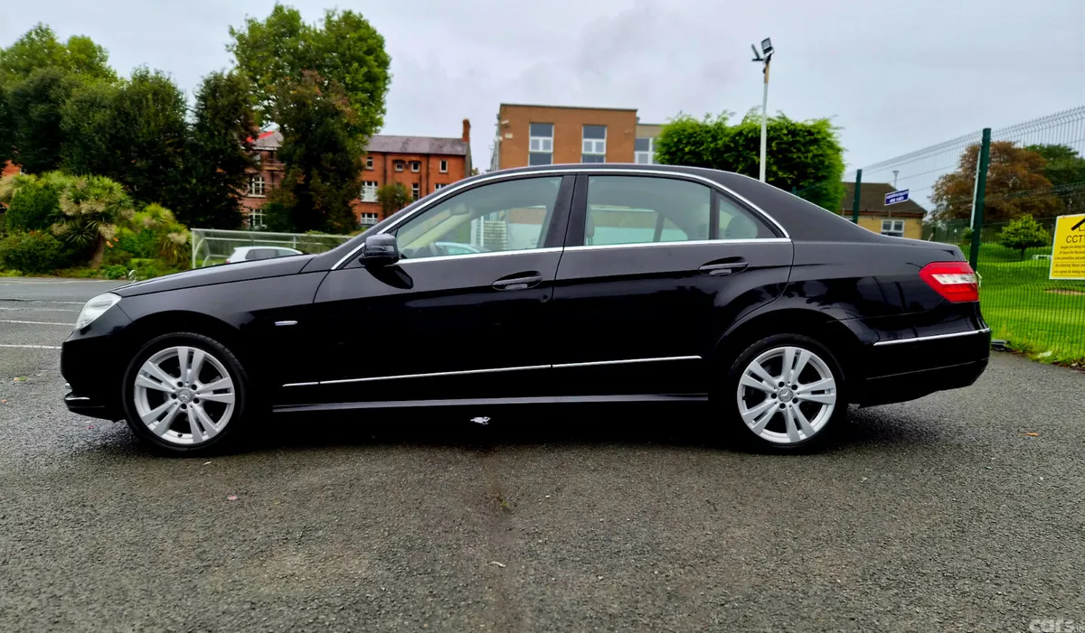 Mercedes-Benz E-Class Saloon, Diesel, 2011, Black