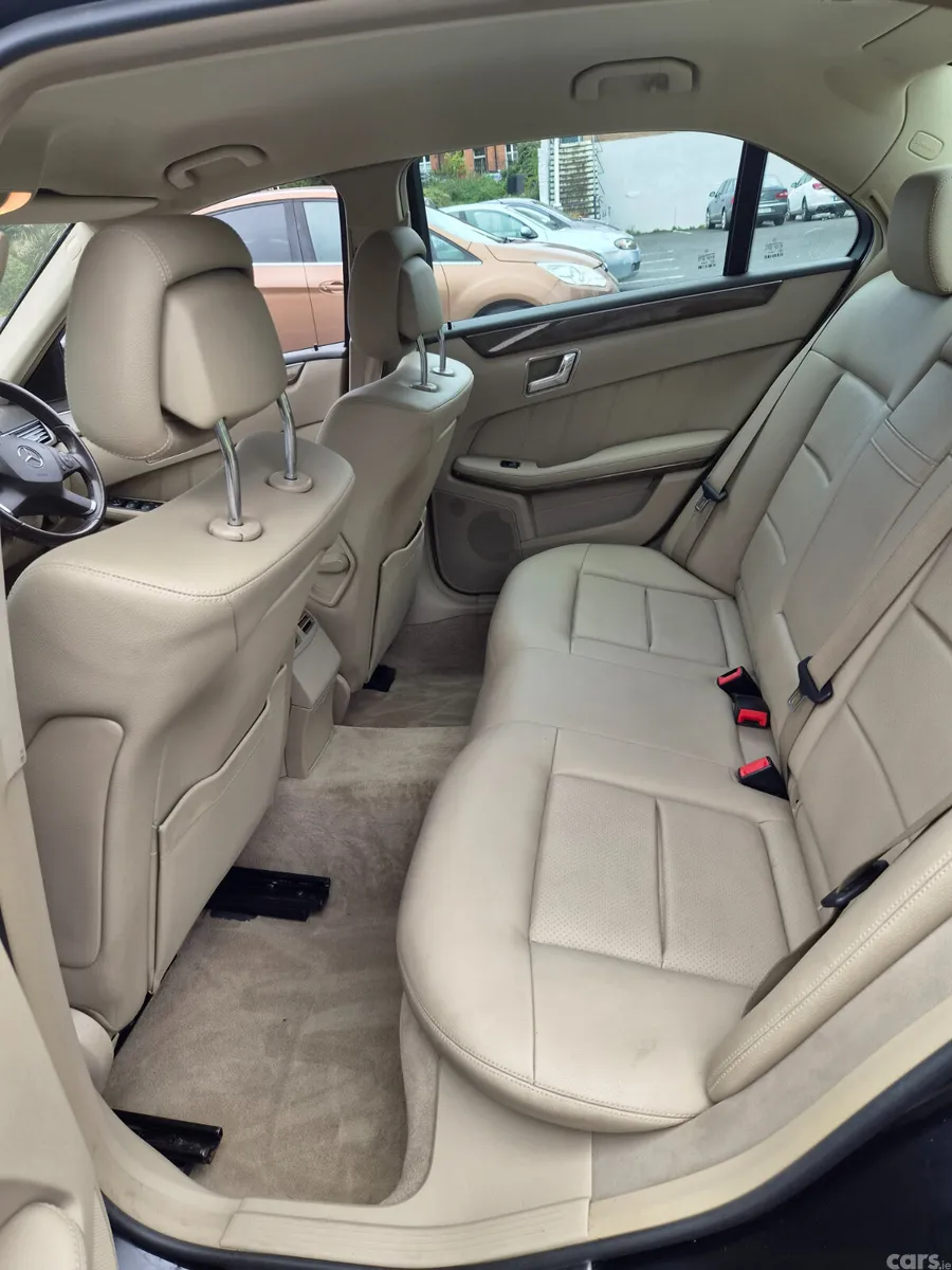 Mercedes-Benz E-Class Saloon, Diesel, 2011, Black