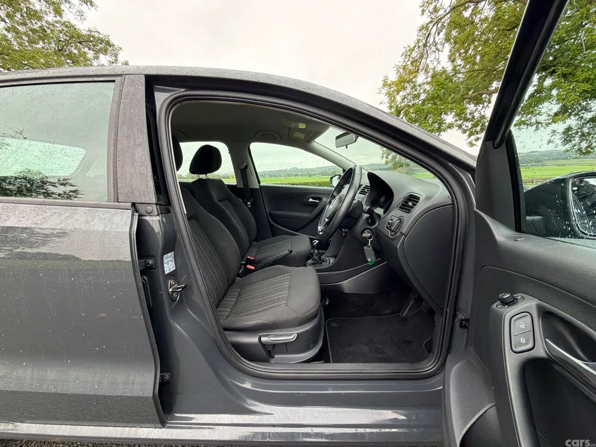 Volkswagen Polo Hatchback, Petrol, 2017, Grey