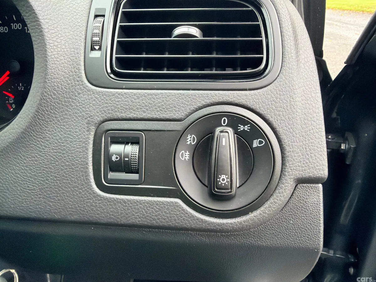 Volkswagen Polo Hatchback, Petrol, 2017, Grey
