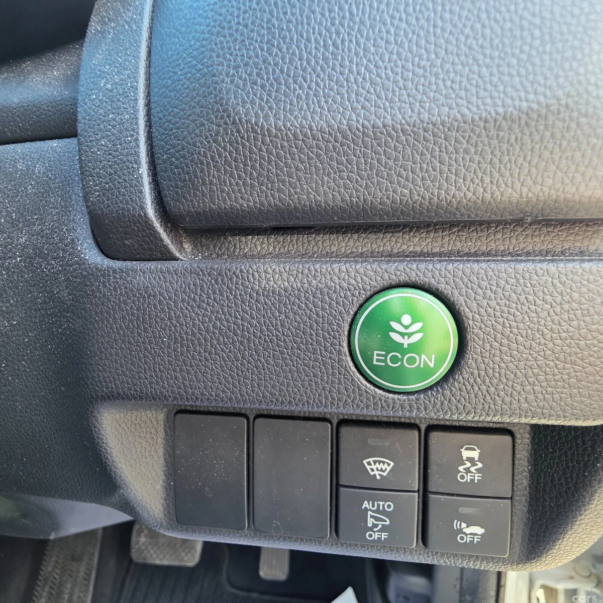 Honda Fit Hatchback, Petrol Hybrid, 2016, White