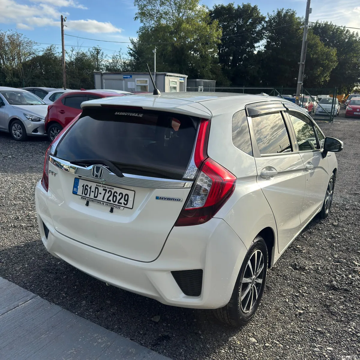 Honda Fit Hatchback, Petrol Hybrid, 2016, White