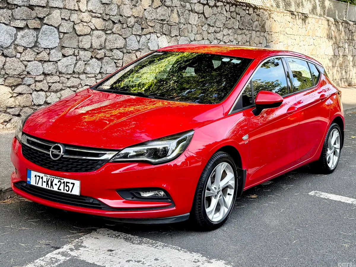 Opel Astra Hatchback, Diesel, 2017, Red