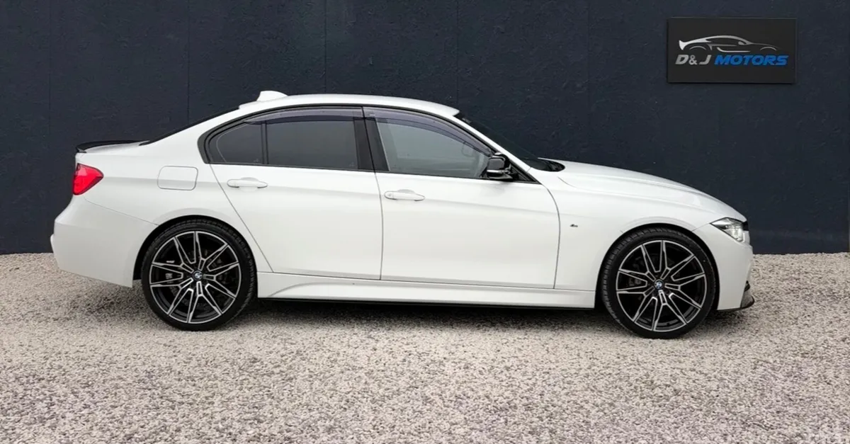 BMW 3-Series Saloon, Petrol, 2016, White