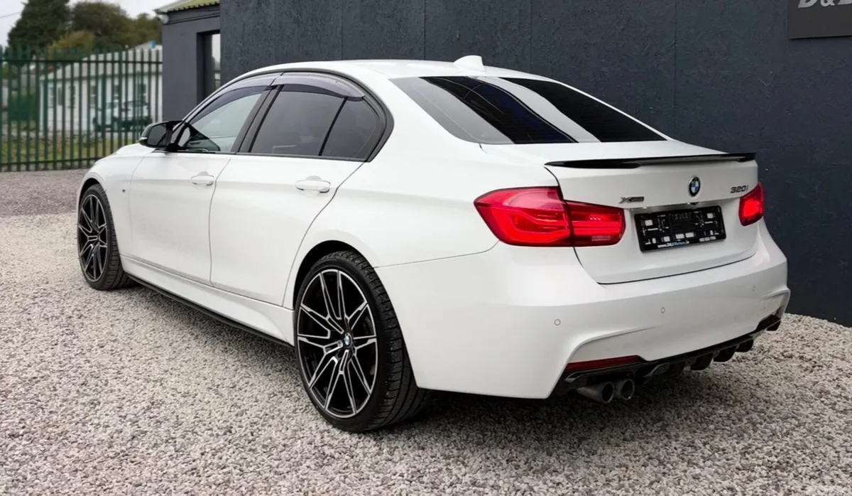 BMW 3-Series Saloon, Petrol, 2016, White