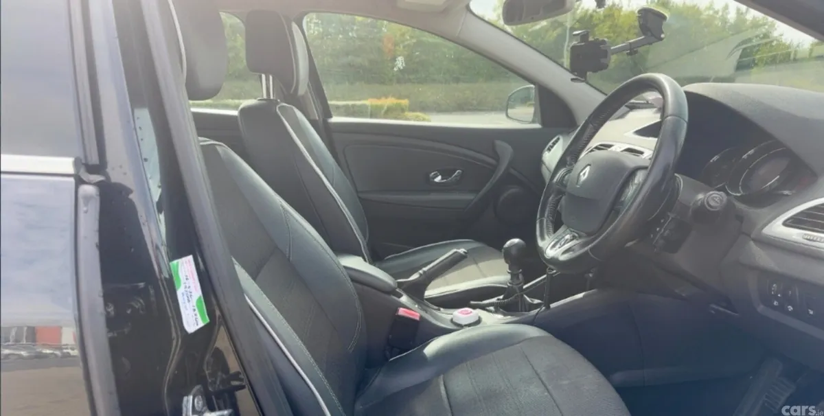 Renault Fluence Saloon, Diesel, 2015, Black