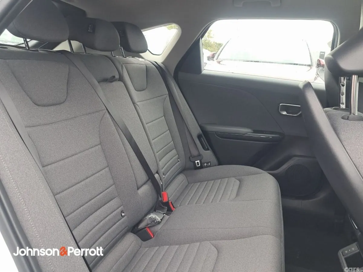 Kia K4 Hatchback, Petrol Hybrid, 2026, White