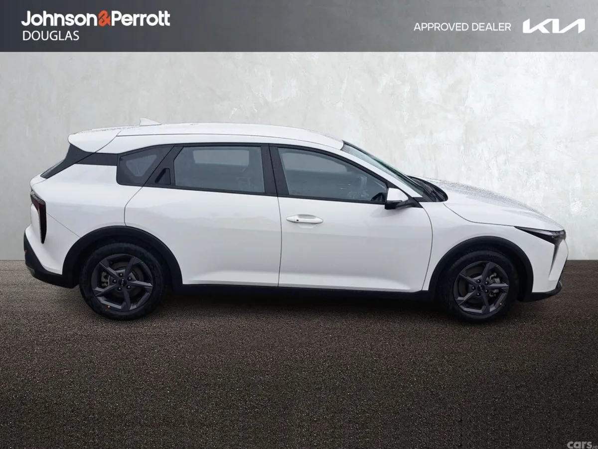 Kia K4 Hatchback, Petrol Hybrid, 2026, White