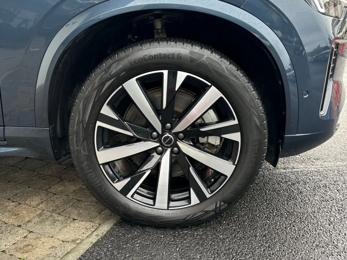 Volvo XC90 SUV, Petrol Plug-in Hybrid, 2025, Blue