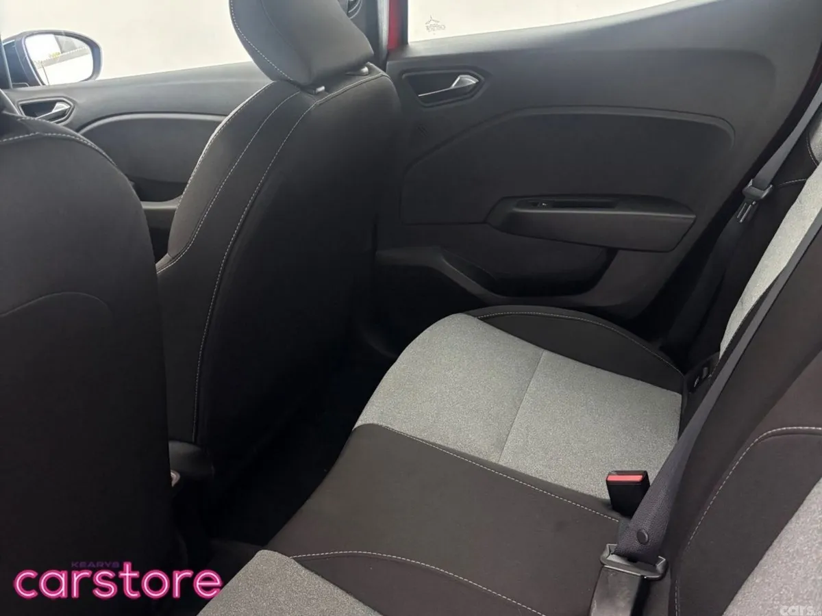 Renault Clio Hatchback, Petrol, 2024, Red