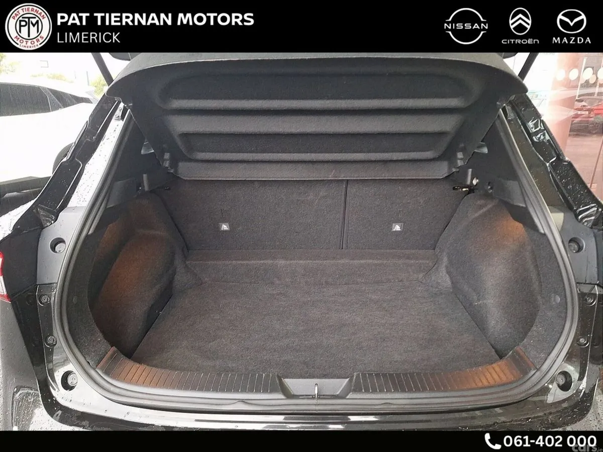 Nissan Qashqai MPV, Petrol, 2024, Black
