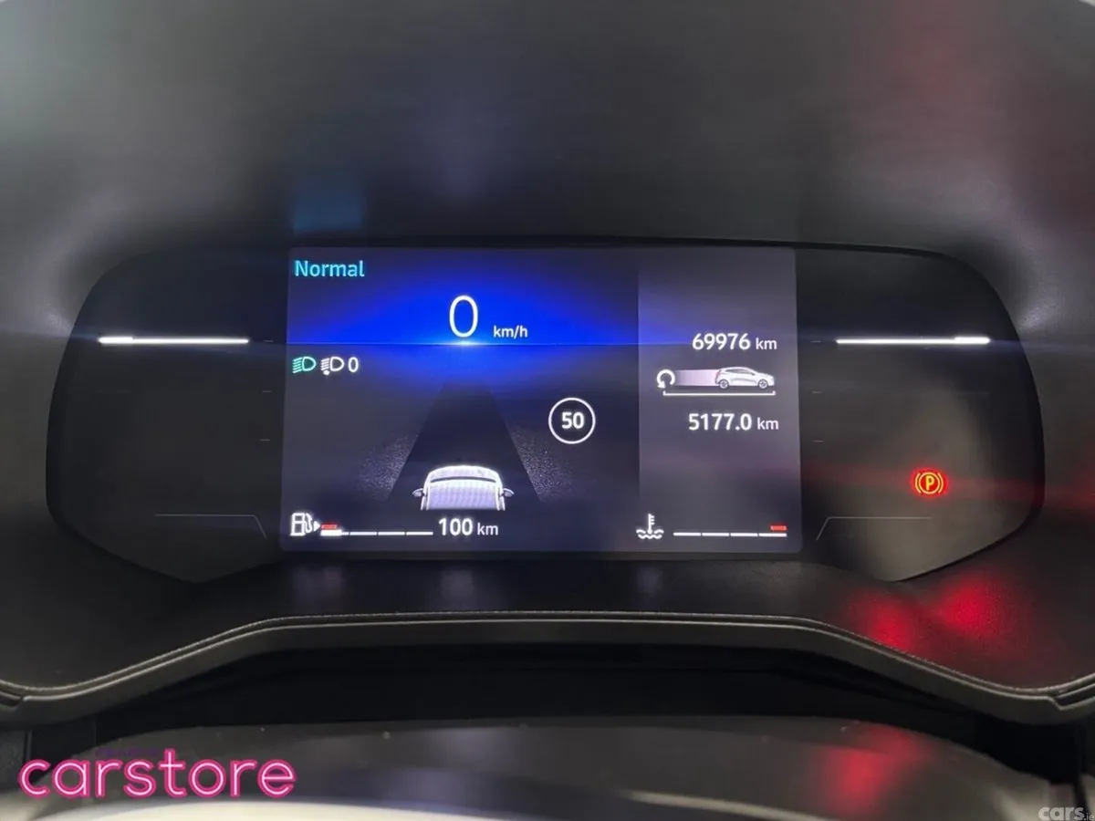 Renault Clio Hatchback, Petrol, 2024, Red