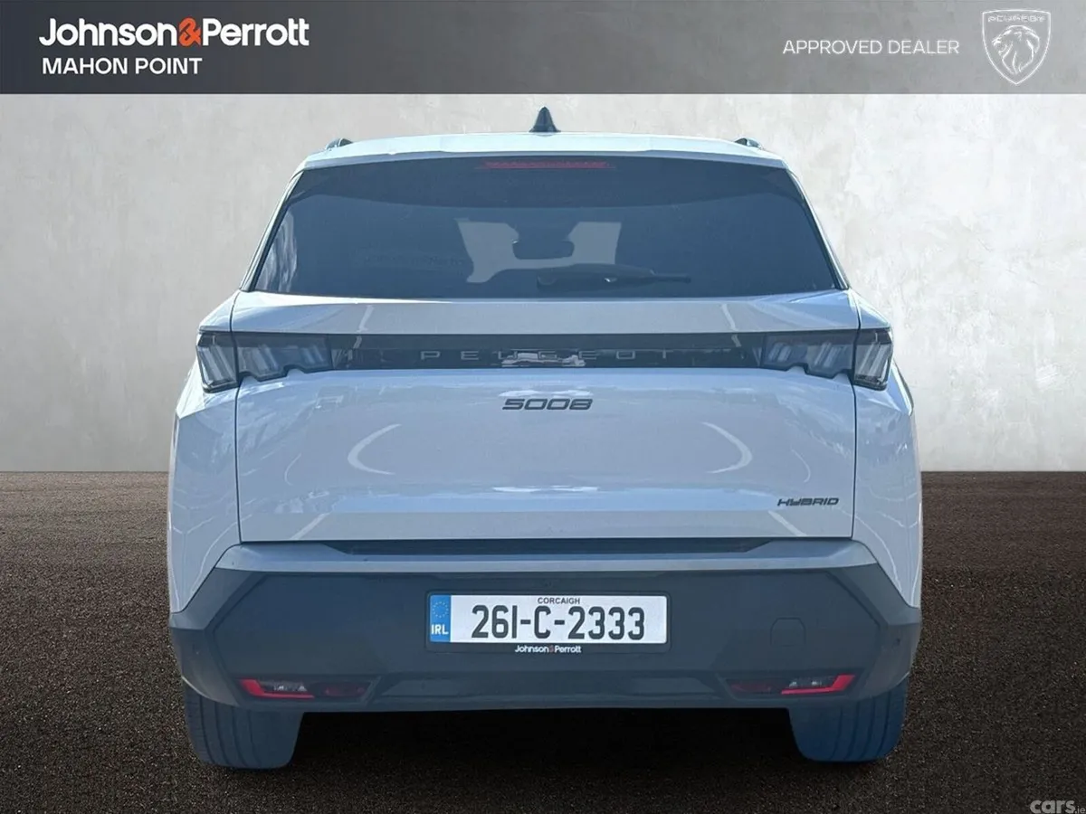 Peugeot 5008 MPV, Petrol, 2026, White
