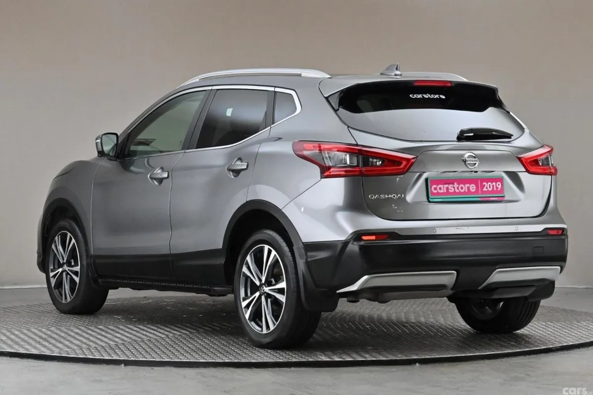 Nissan Qashqai SUV, Diesel, 2019, Grey