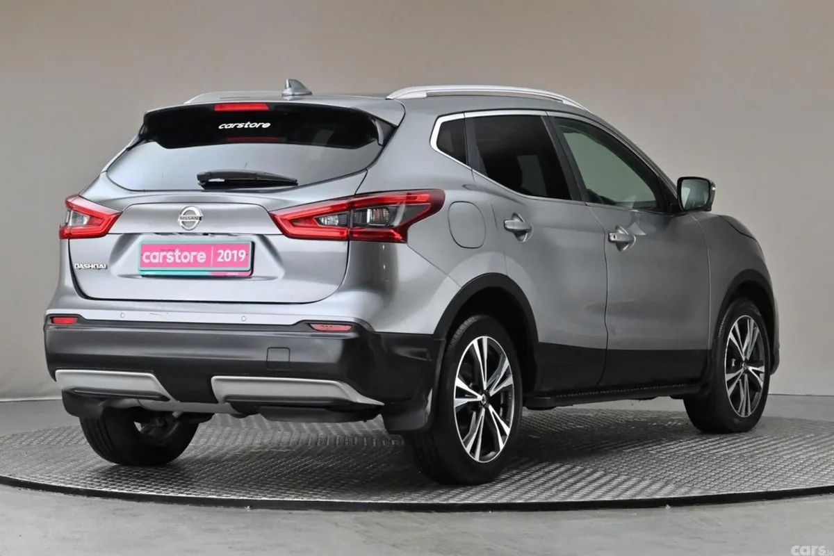 Nissan Qashqai SUV, Diesel, 2019, Grey