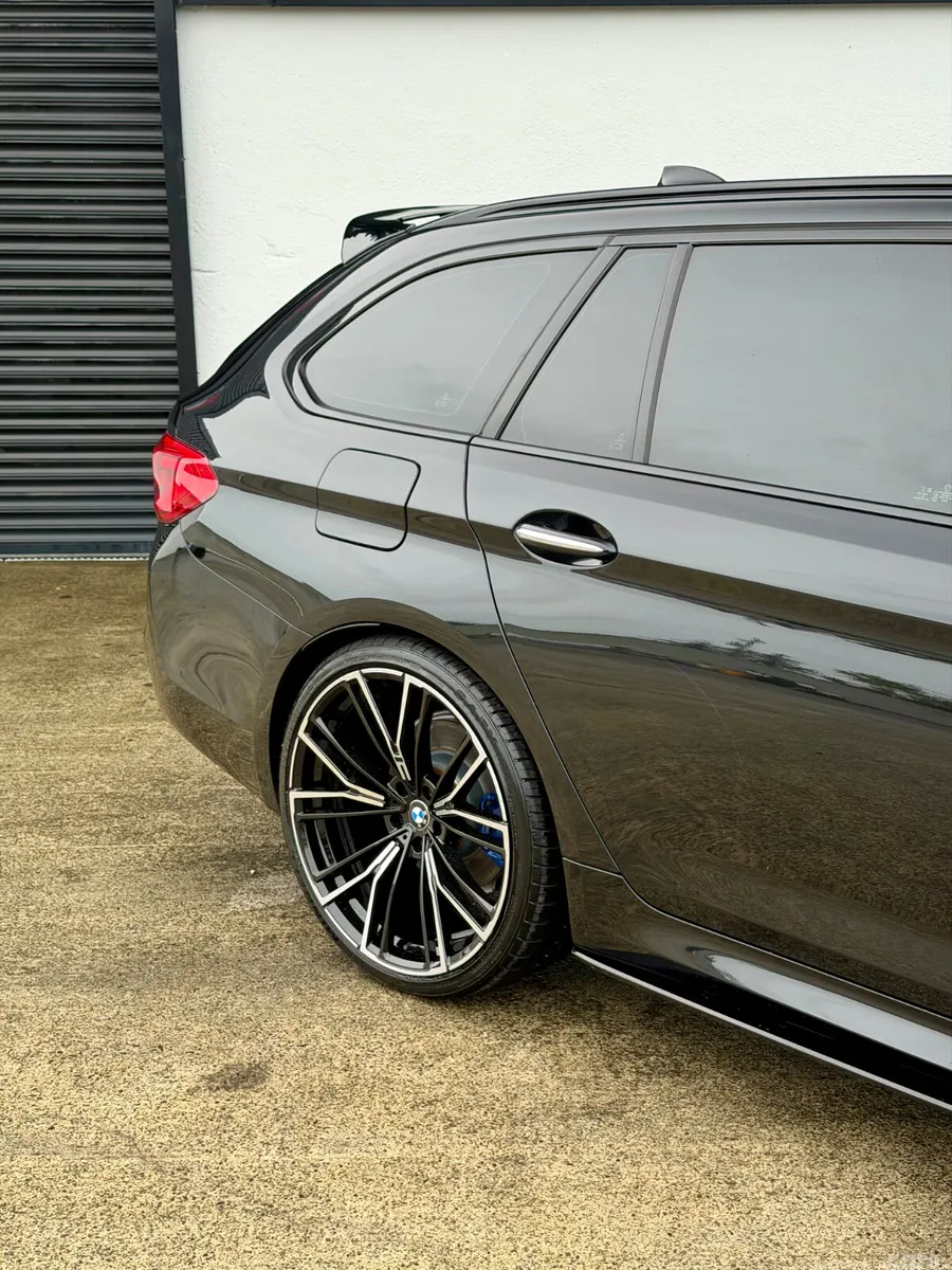 BMW 5-Series Estate, Diesel, 2018, Black
