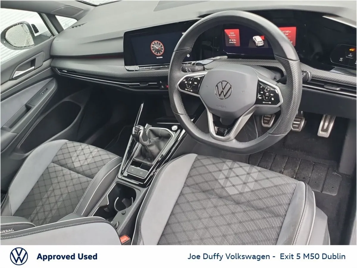 Volkswagen Golf Estate, Petrol, 2024, White