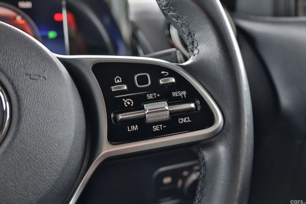 Mercedes-Benz GLB Estate, Diesel, 2020, Blue