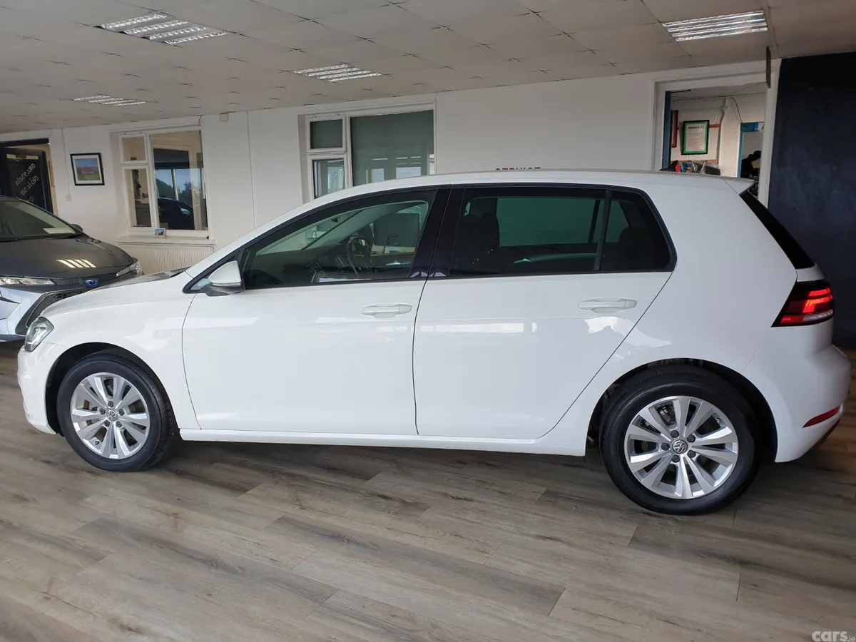 Volkswagen Golf Hatchback, Petrol, 2018, White