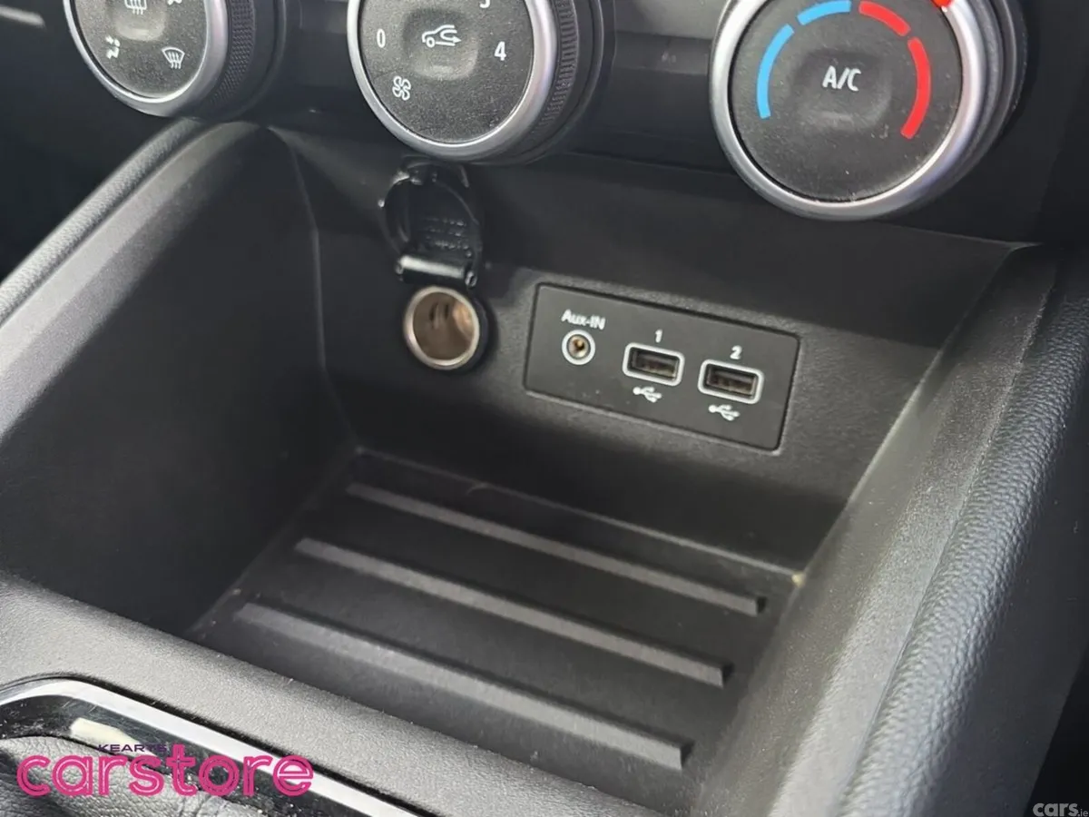 Renault Clio Hatchback, Petrol, 2023, Blue