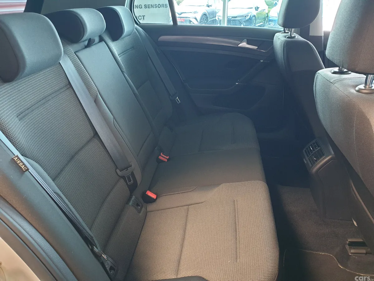 Volkswagen Golf Hatchback, Petrol, 2018, White