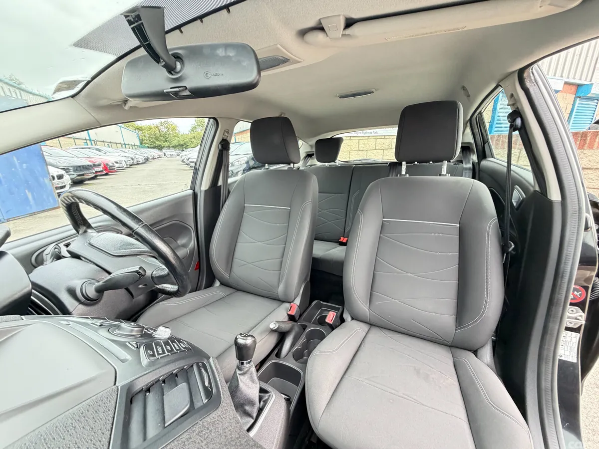 Ford Fiesta Hatchback, Petrol, 2013, Black