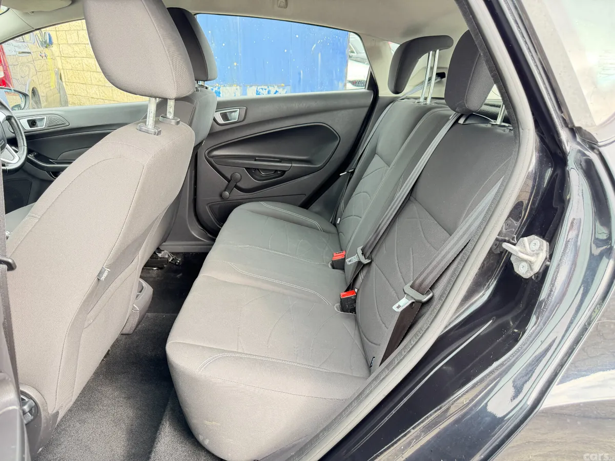 Ford Fiesta Hatchback, Petrol, 2013, Black