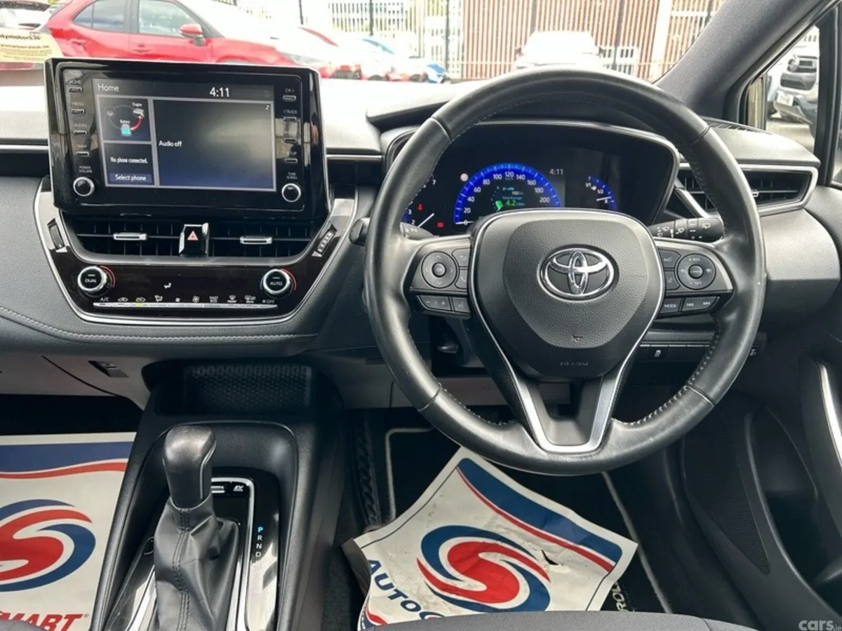 Toyota Corolla Hatchback, Petrol Hybrid, 2019, Bronze