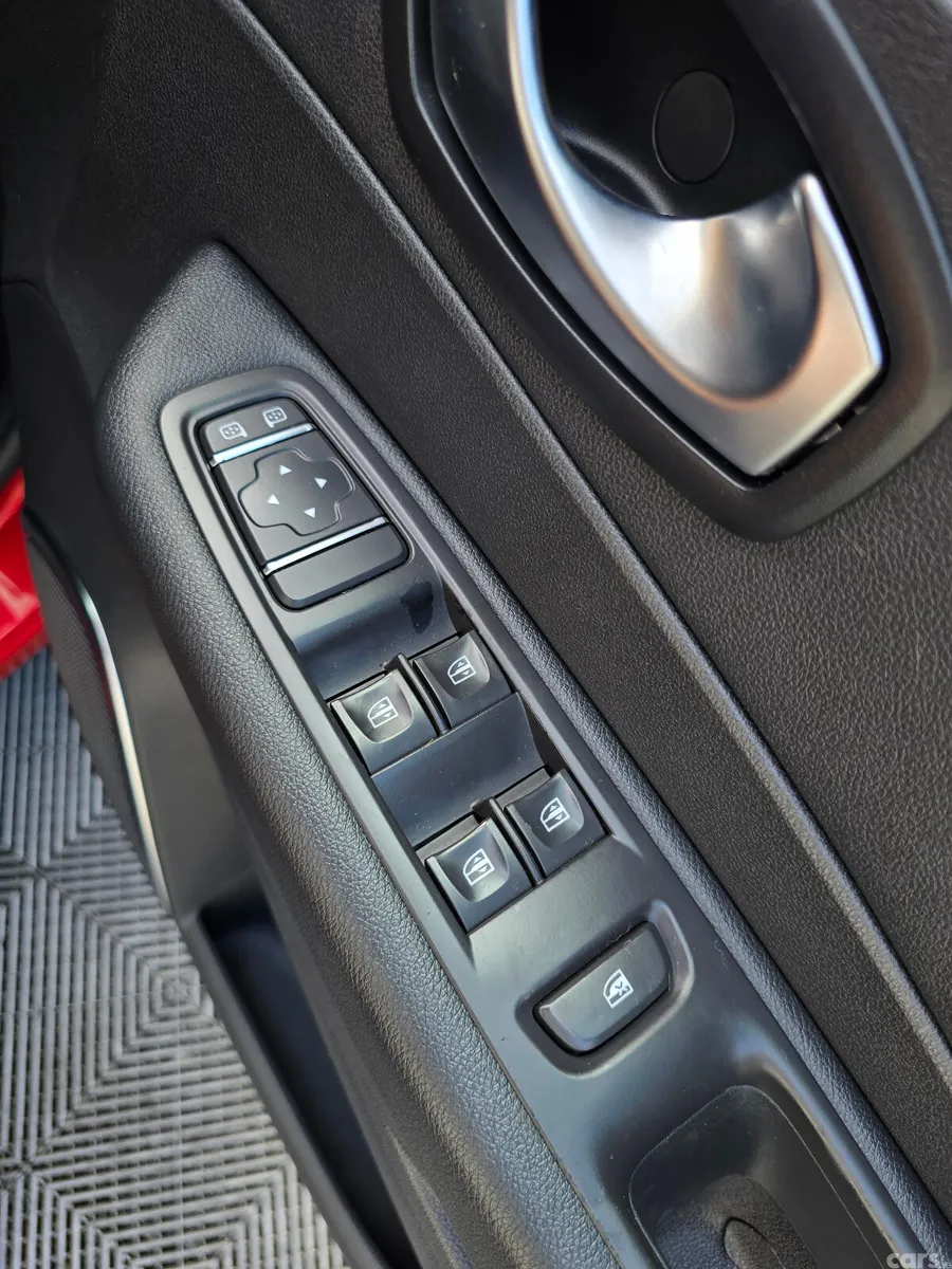 Renault Captur Hatchback, Diesel, 2019, Red