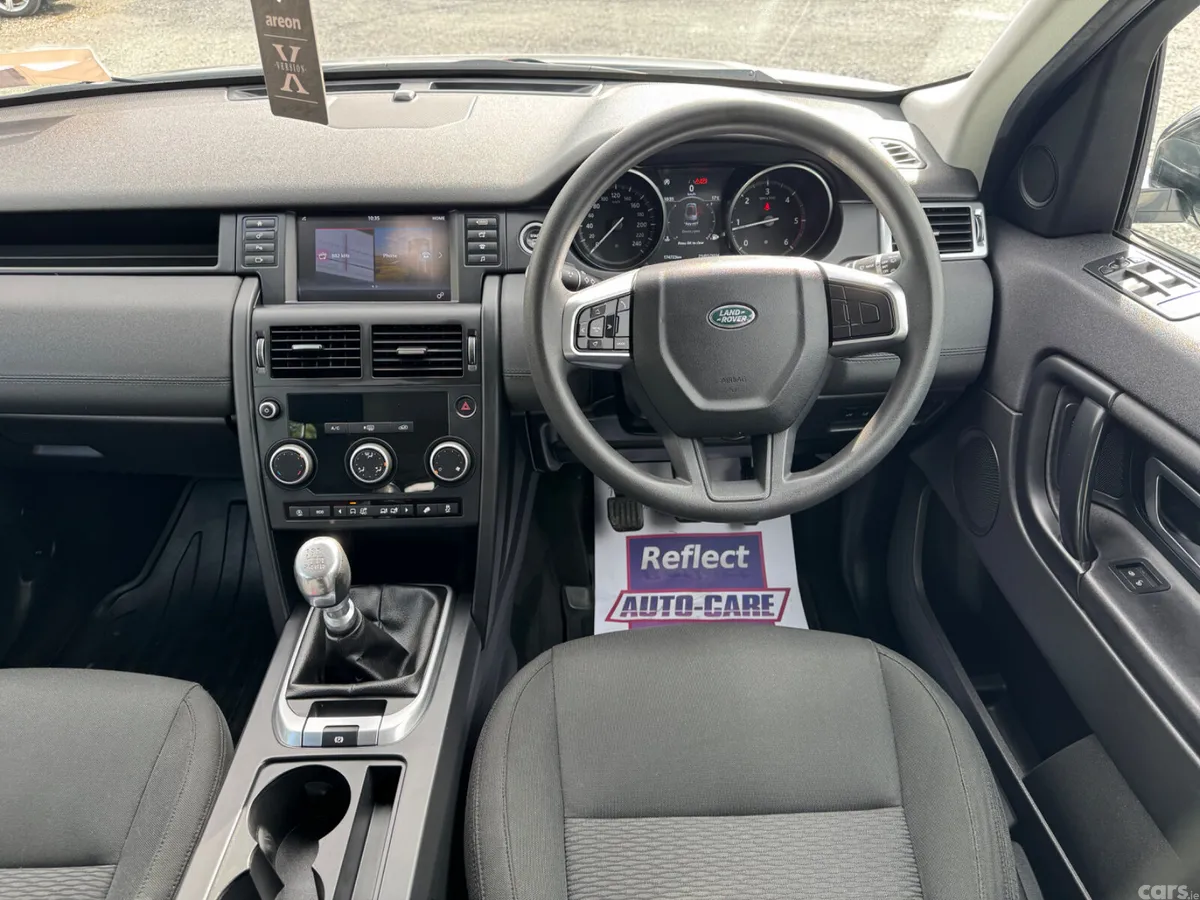 Land Rover Discovery SUV, Diesel, 2017, White