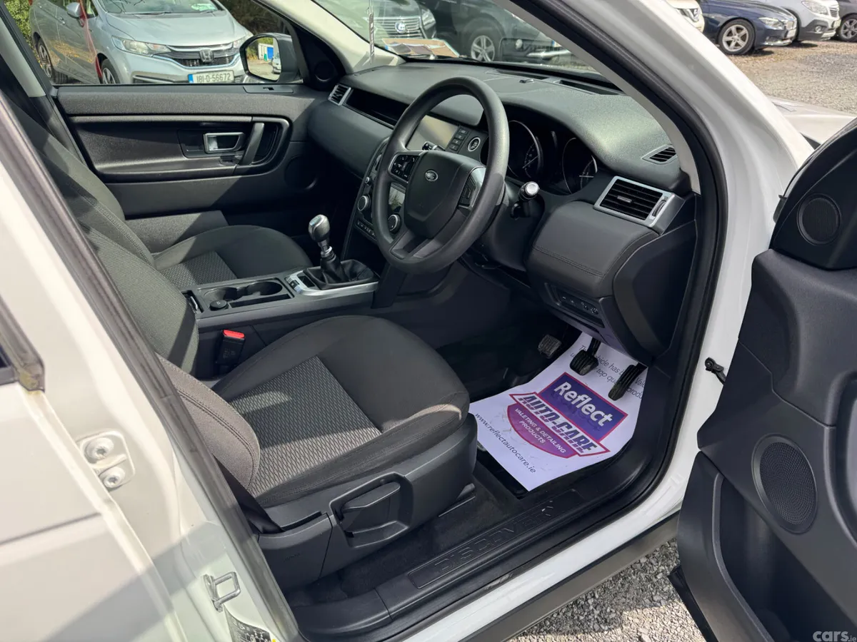 Land Rover Discovery SUV, Diesel, 2017, White