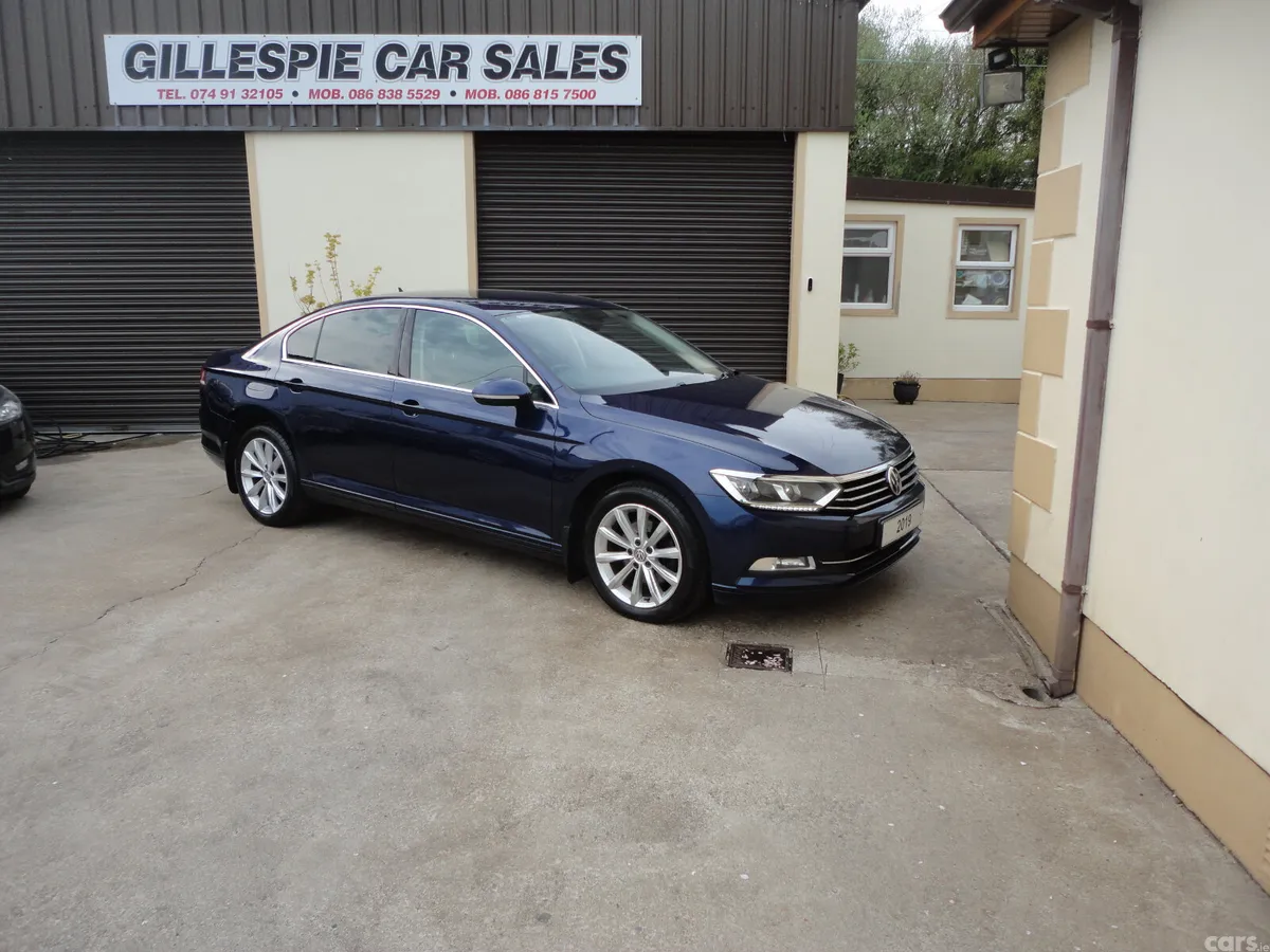 Volkswagen Passat Saloon, Diesel, 2019, Blue
