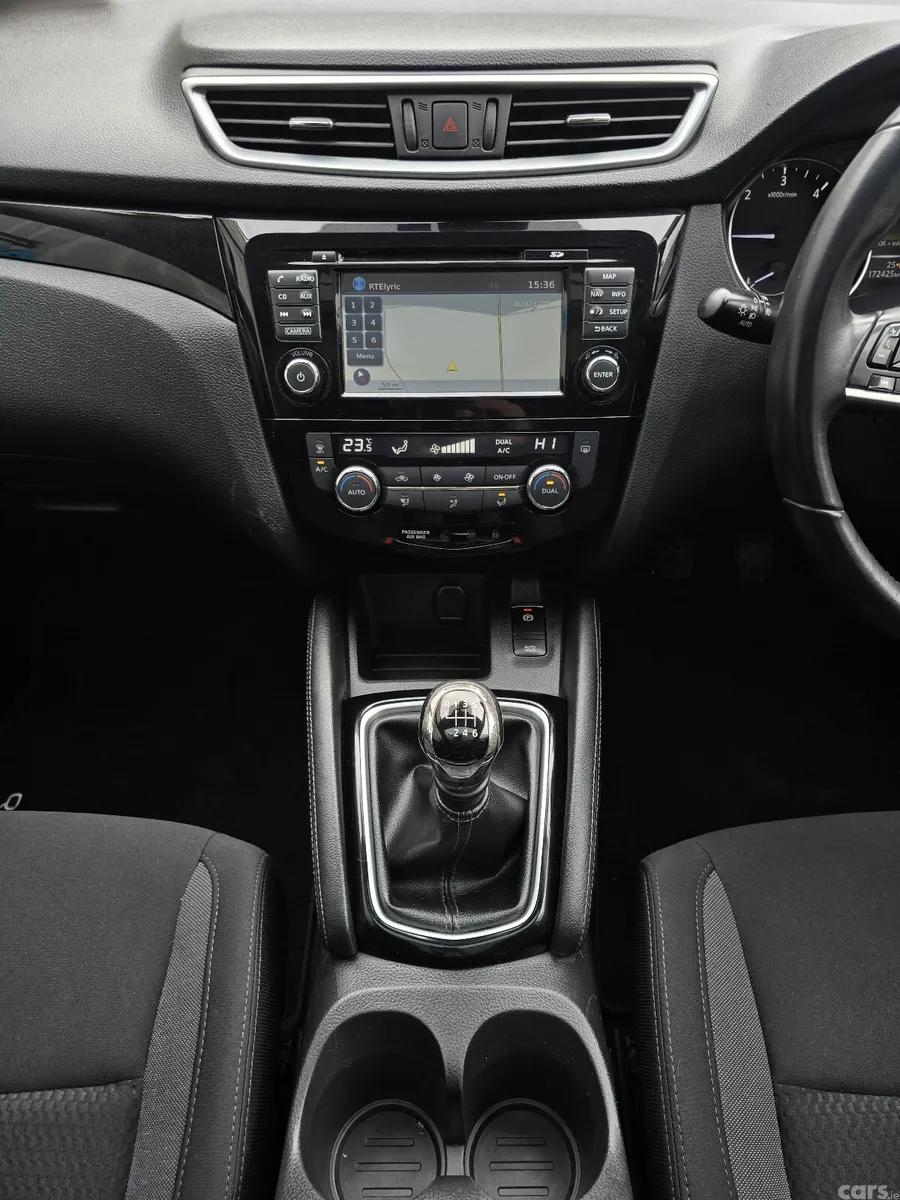 Nissan Qashqai MPV, Diesel, 2019, Red