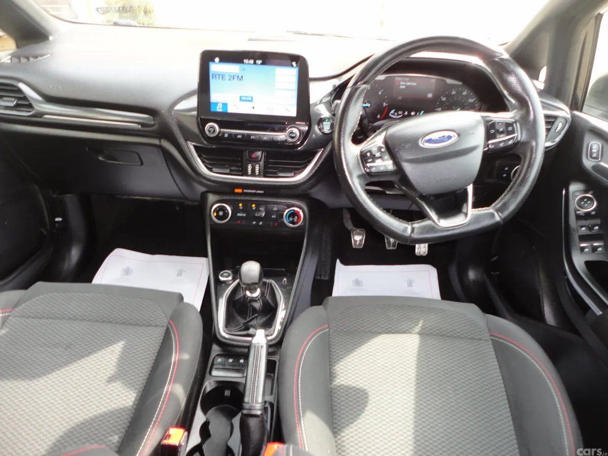 Ford Fiesta Hatchback, Diesel, 2018, Black