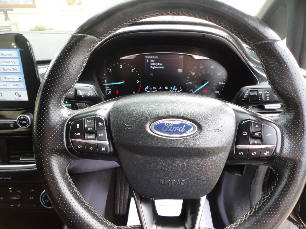 Ford Fiesta Hatchback, Diesel, 2018, Black