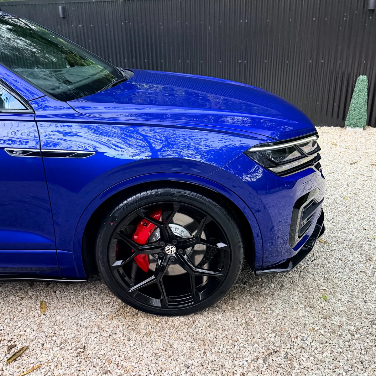 Volkswagen Touareg SUV, Petrol Plug-in Hybrid, 2023, Blue