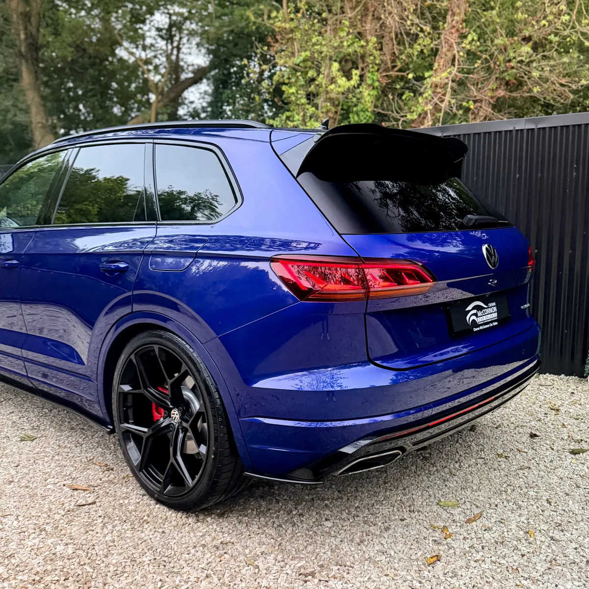 Volkswagen Touareg SUV, Petrol Plug-in Hybrid, 2023, Blue